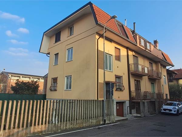 Appartamento in QUADRIFAMILIARE a Nova Milanese (MB) VIA CONFALONIERI 20