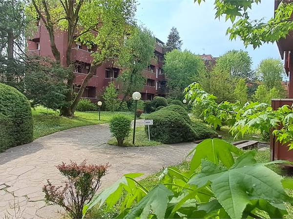 4 o più locali in Vendita a Meda (MB) VIA ZARA 10